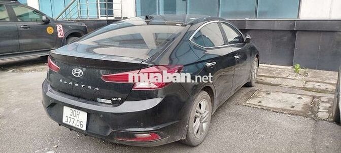 Hyundai Elantra 2021 1.6 AT - 61.000.000 km
