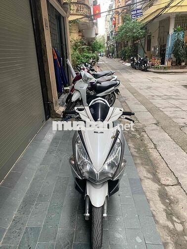 bán Honda Airblade 110 trắng 2013 chính chủ Hà Nội