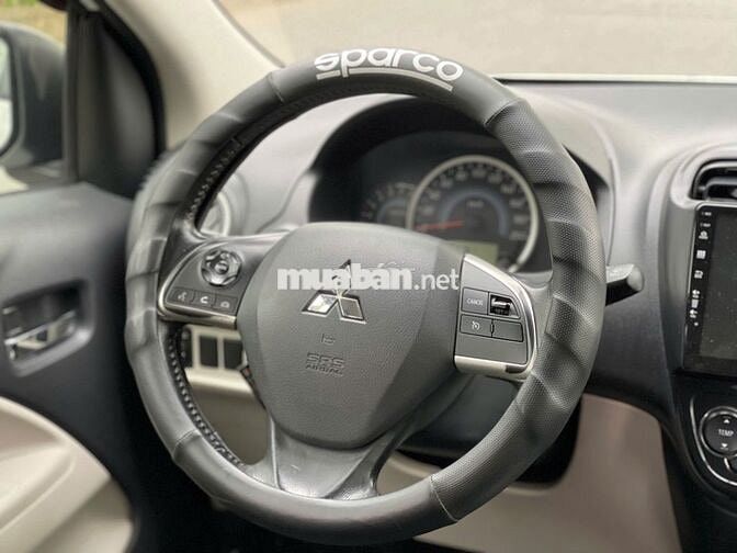 Attrage 2016 CVT trắng  bản đủ có smart key