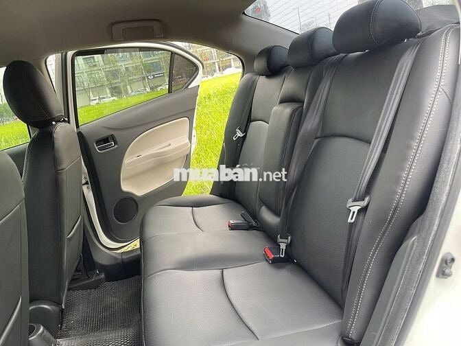 Attrage 2016 CVT trắng  bản đủ có smart key