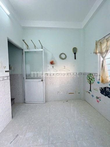 Cho Nữ thuê phòng Tôn đản Quận 4
