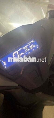 cần bán xe vario 150. chính chủ ít chạy odo chuẩn