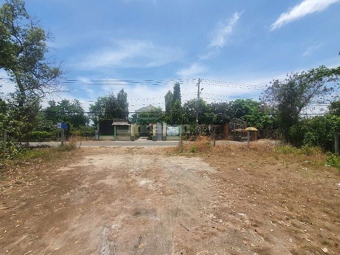 Bán 620m2 MT Duyên Hải - Long Hoà đoạn gần biển
