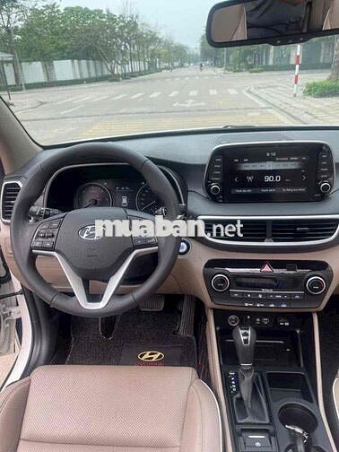 Hyundai Tucson 2.0L dầu đặc biệt sản xuất 2021