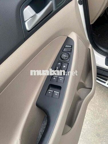 Hyundai Tucson 2.0L dầu đặc biệt sản xuất 2021
