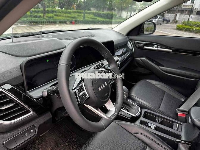 Kia Seltos Premium 1.5 AT sản xuất 2024 form mới