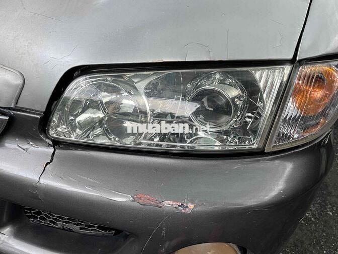 Hyundai Starex 2002 van 6 chỗ 900kg chạy cấm giờ