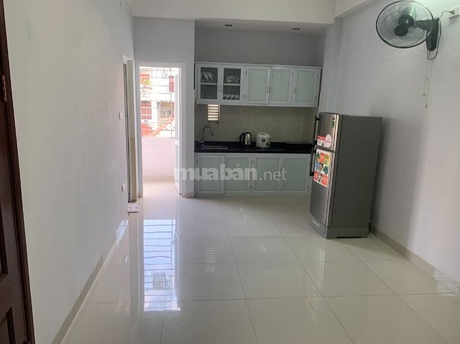 Cho thuê căn hộ chung đầy đủ đồ đạc có thang máy phố Hà Kế Tấn 