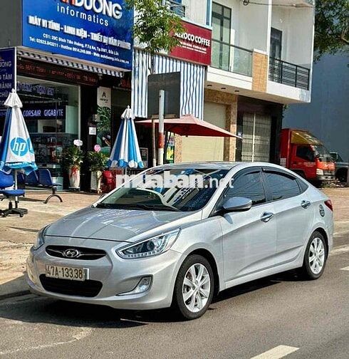 Hyundai Accent 2014 1.4 MT - 100000 km