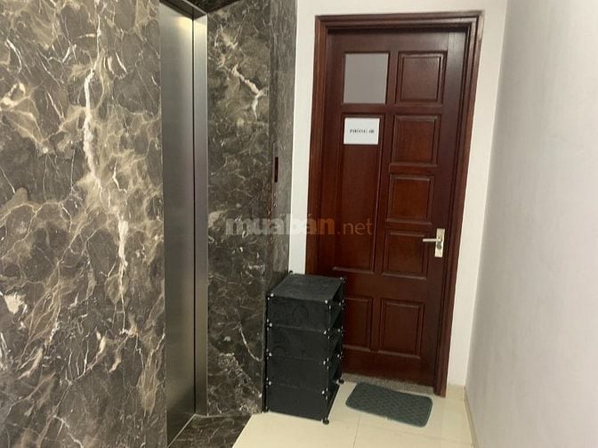 Cho thuê căn hộ chung đầy đủ đồ đạc có thang máy phố Hà Kế Tấn 