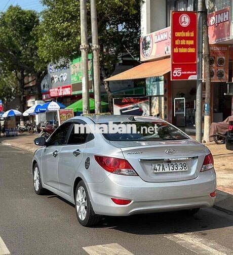 Hyundai Accent 2014 1.4 MT - 100000 km