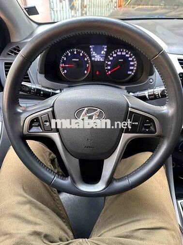 Hyundai Accent 2014 1.4 MT - 100000 km