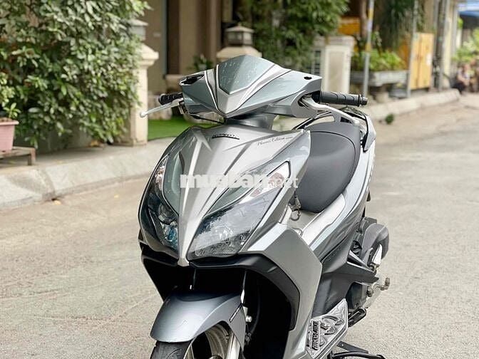 Cần bán airblade 2015