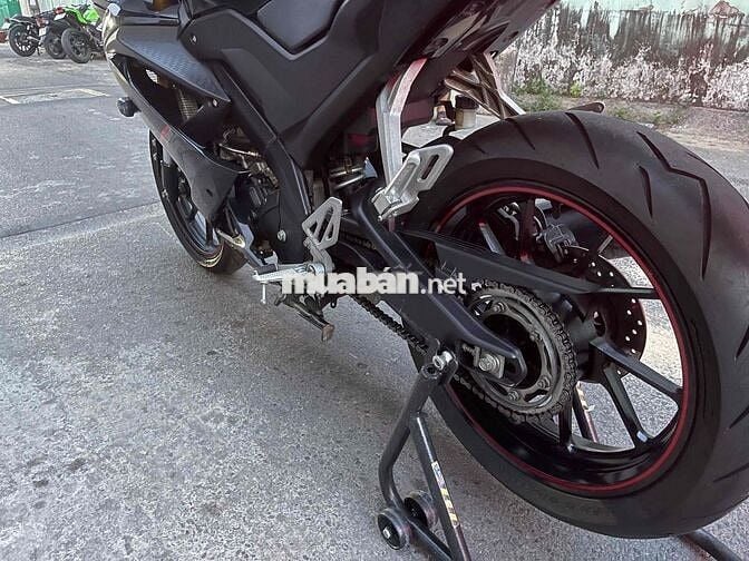 R15v3 2018 bssg lướt odo 8k chính chủ