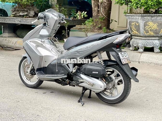 Cần bán airblade 2015