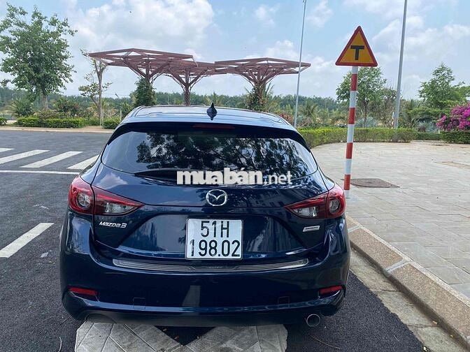 Mazda 3 2019 1.5L Premium - 85000 km