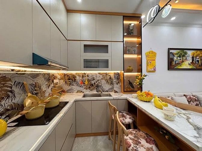 Nhà Đẹp Gần Đường Ô TÔ Hoàng Mai 25m, 5 tầng, mt 3m, giá 5.8 tỷ.