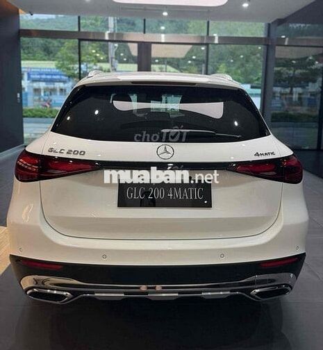 Mercedes Benz GLC200 4Matic - CHỈ 797TR LĂN BÁNH