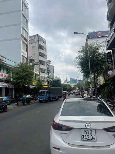 Mặt tiền 4x18 Ngay Đề Thám Q1, 4.2x18, 6 tầng thang máy, chỉ 36 tỷ TL
