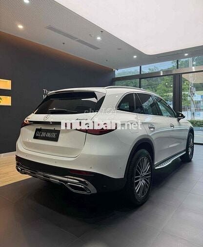 Mercedes Benz GLC200 4Matic - CHỈ 797TR LĂN BÁNH