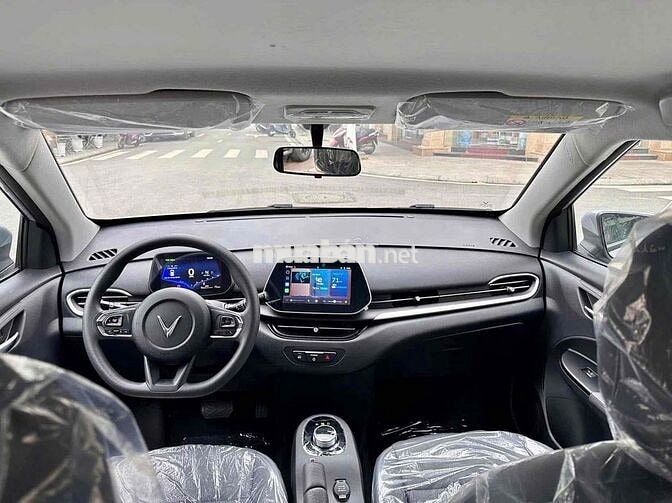 VinFast VF5 2025
