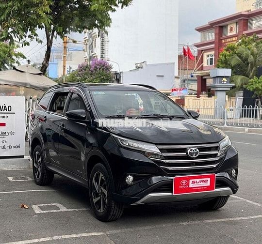 Rush 2020 màu đen chạy 75.000 km giá còn giảm