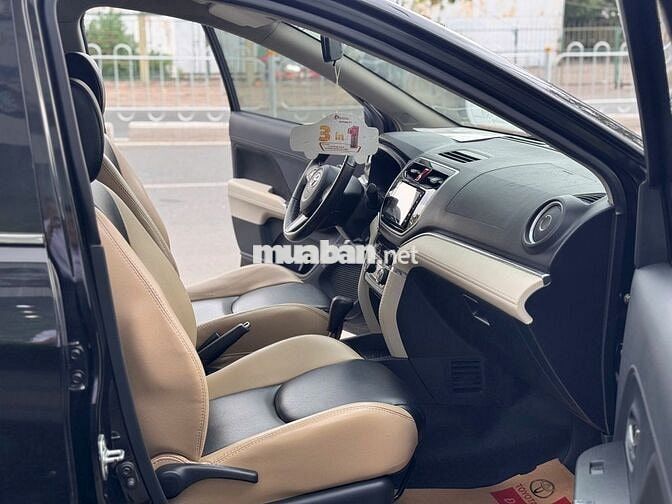 Rush 2020 màu đen chạy 75.000 km giá còn giảm