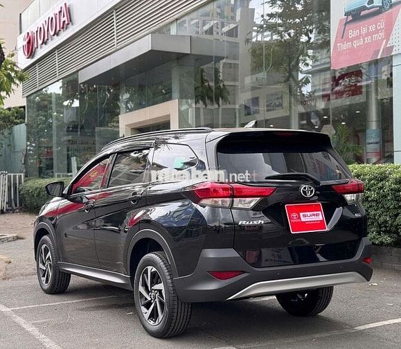 Rush 2020 màu đen chạy 75.000 km giá còn giảm