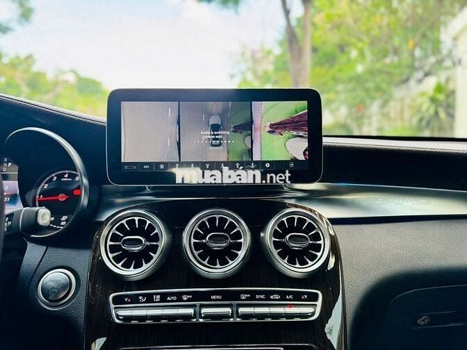 Mercedes Benz GLC200 2018 - 95000 km