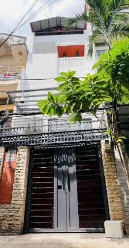 Nhà 4tầng đẹp, xe hơi ngủ trong nhà khu Cư xá Công An Bùi Đình Túy