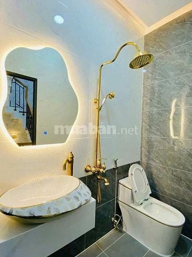 Bán nhà 41m2 giá 3 tỷ 550 triệu đường Yên Thế, phường 2, Tân Bình