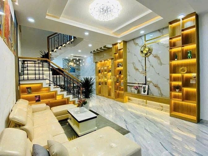 Bán nhà 41m2 giá 3 tỷ 550 triệu đường Yên Thế, phường 2, Tân Bình