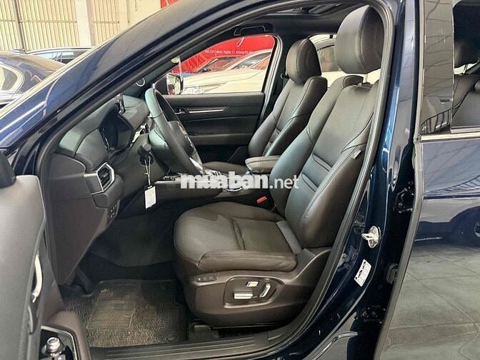 Bán gấp Mazda CX 8 2024 Pre 4x4 2000km zin mới 99%