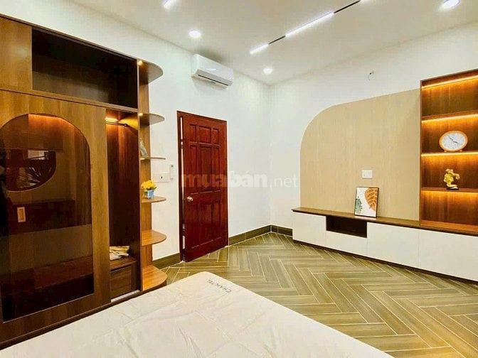 Bán nhà 41m2 giá 3 tỷ 550 triệu đường Yên Thế, phường 2, Tân Bình