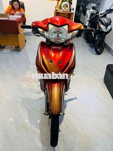 Bán wave 110cc xe có phai màu ở phí trc ko đáng kể