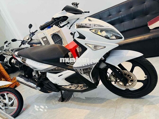 Novo 4 máy zin im xe sạch sẽ đẹp.mua về là sử dụng