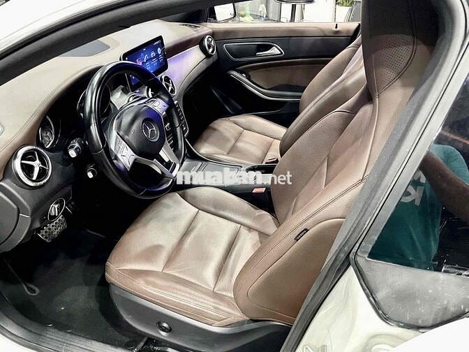 Mercedes Benz CLA250 4Matic Model 2015 - 46.000 km
