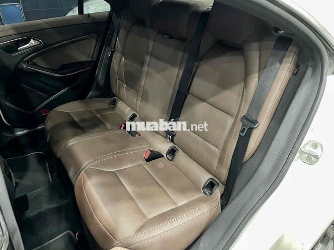 Mercedes Benz CLA250 4Matic Model 2015 - 46.000 km
