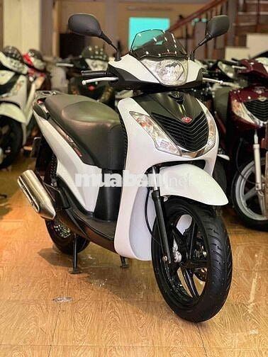 Sh 150i nhập Ý 2010 số máy 104 ( chưa rớt đầu )