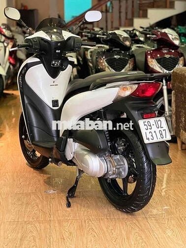 Sh 150i nhập Ý 2010 số máy 104 ( chưa rớt đầu )