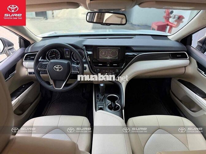 Toyota Camry 2022 2.0 G nhập Thái- 28.000km