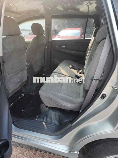 Toyota Innova 2013 2.0E