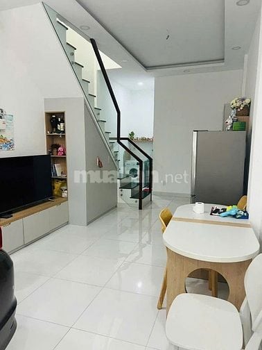 Bán Gấp nhà đẹp đường số 31 đường nhựa F5Q8 dt: 3,5 x 14,5m, 1 lầu 