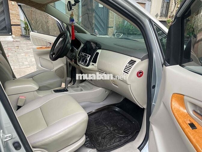 Toyota Innova 2011 V - 150128 km