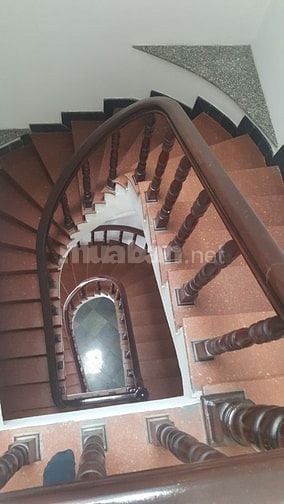 Bán nhà mặt tiền đường Ngô Quyền