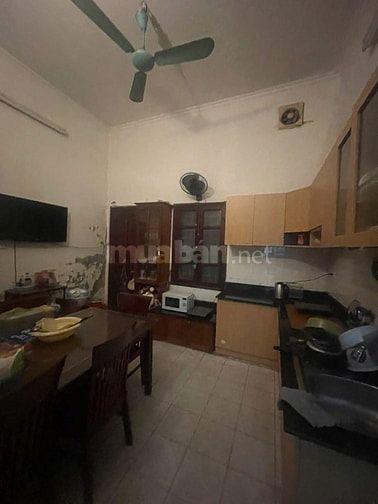 Phân lô, sổ to, vuông, Ô tô tránh chạy vòng quanh, sơn nước lại mới