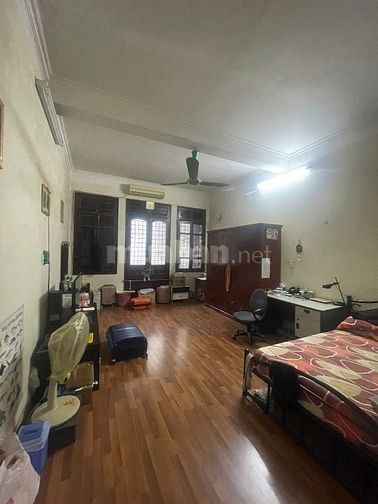Phân lô, sổ to, vuông, Ô tô tránh chạy vòng quanh, sơn nước lại mới
