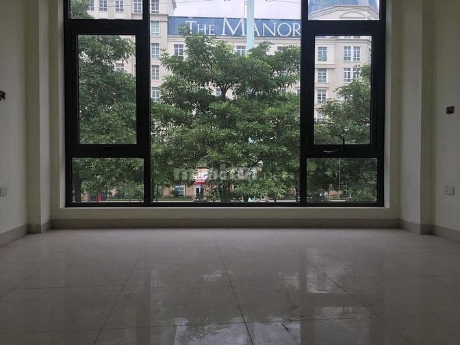 Cho thuê nhà nguyên căn 4tầng 35m2 mặt đường Mễ Trì đối diện The Manor