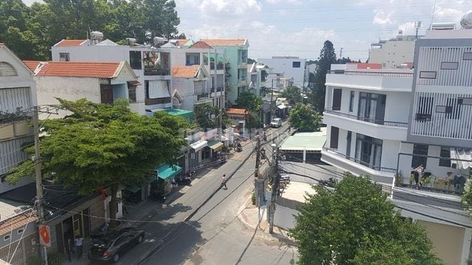 Bán nhà mặt tiền đường Ngô Quyền
