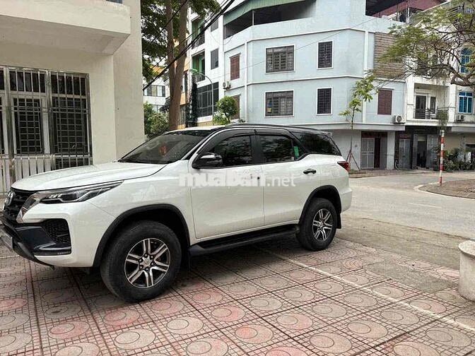 Toyota Fortuner 2020 2.4AT 4x2  - 80000 km